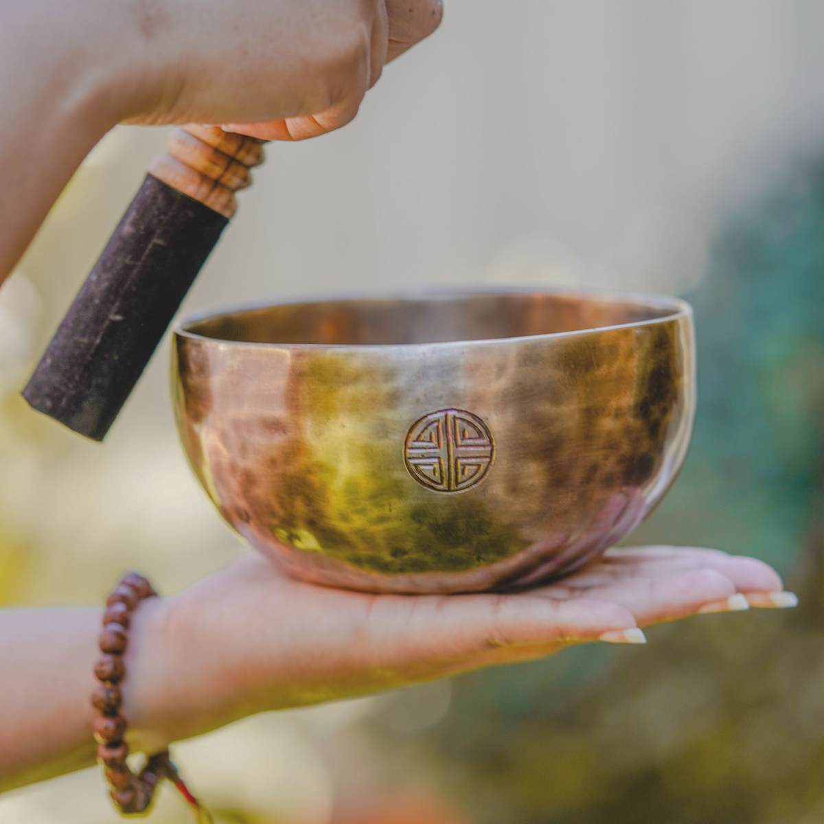 Full Moon Singing Bowl Set for Group Healing – Lucky Thanka