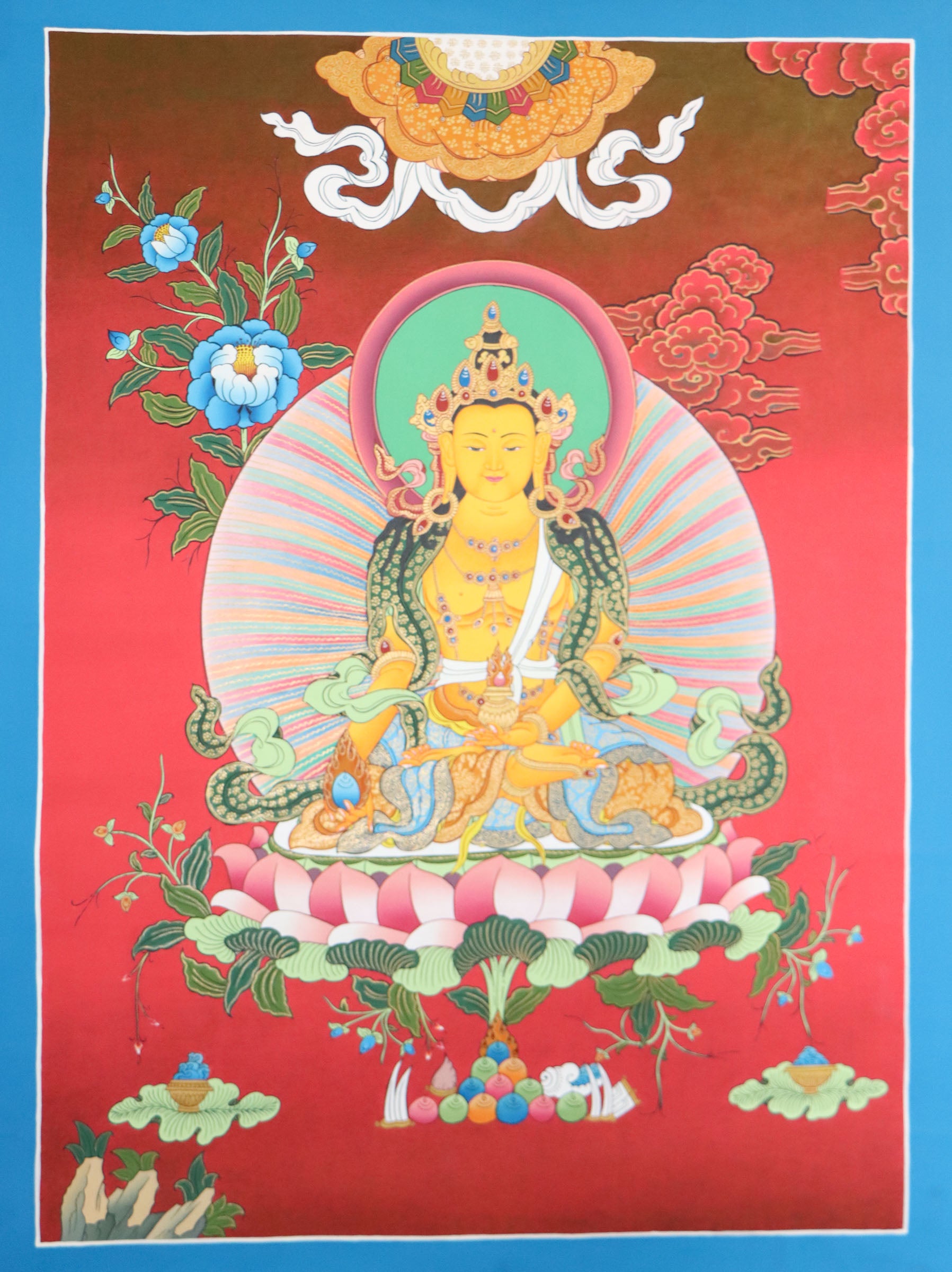 Crown Buddha Thangka for meditation and devotion.
