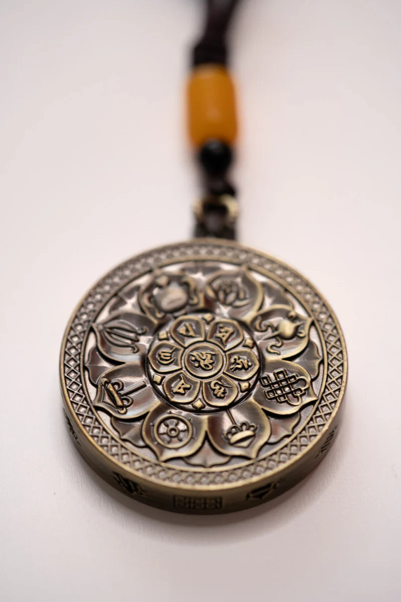 Ghau Thangka Locket - Om Symbol