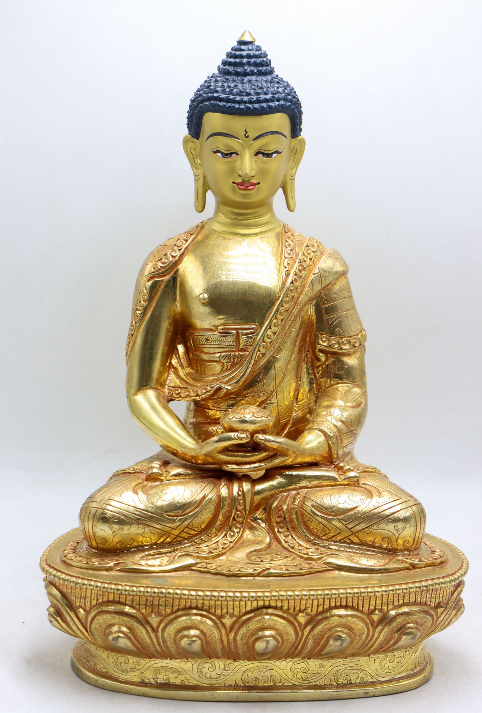 Buddha Gold Statue for prayer.