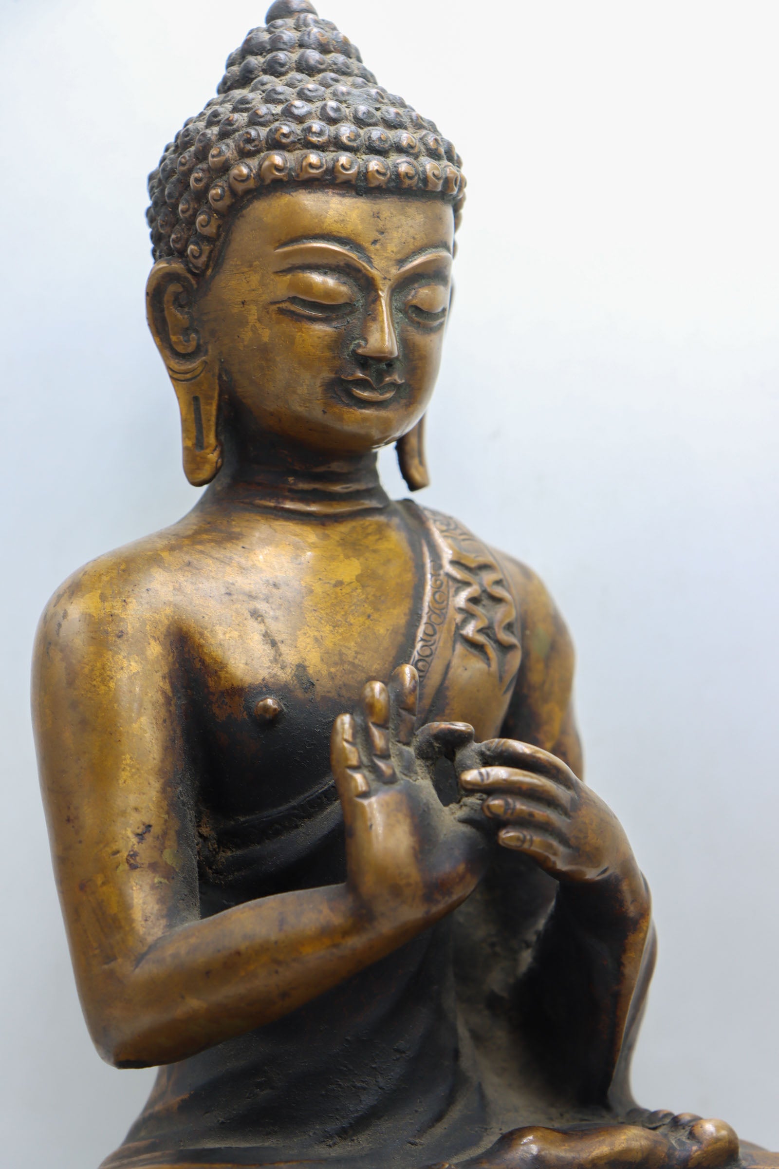 Buddha Statue for meditation and wall decor.