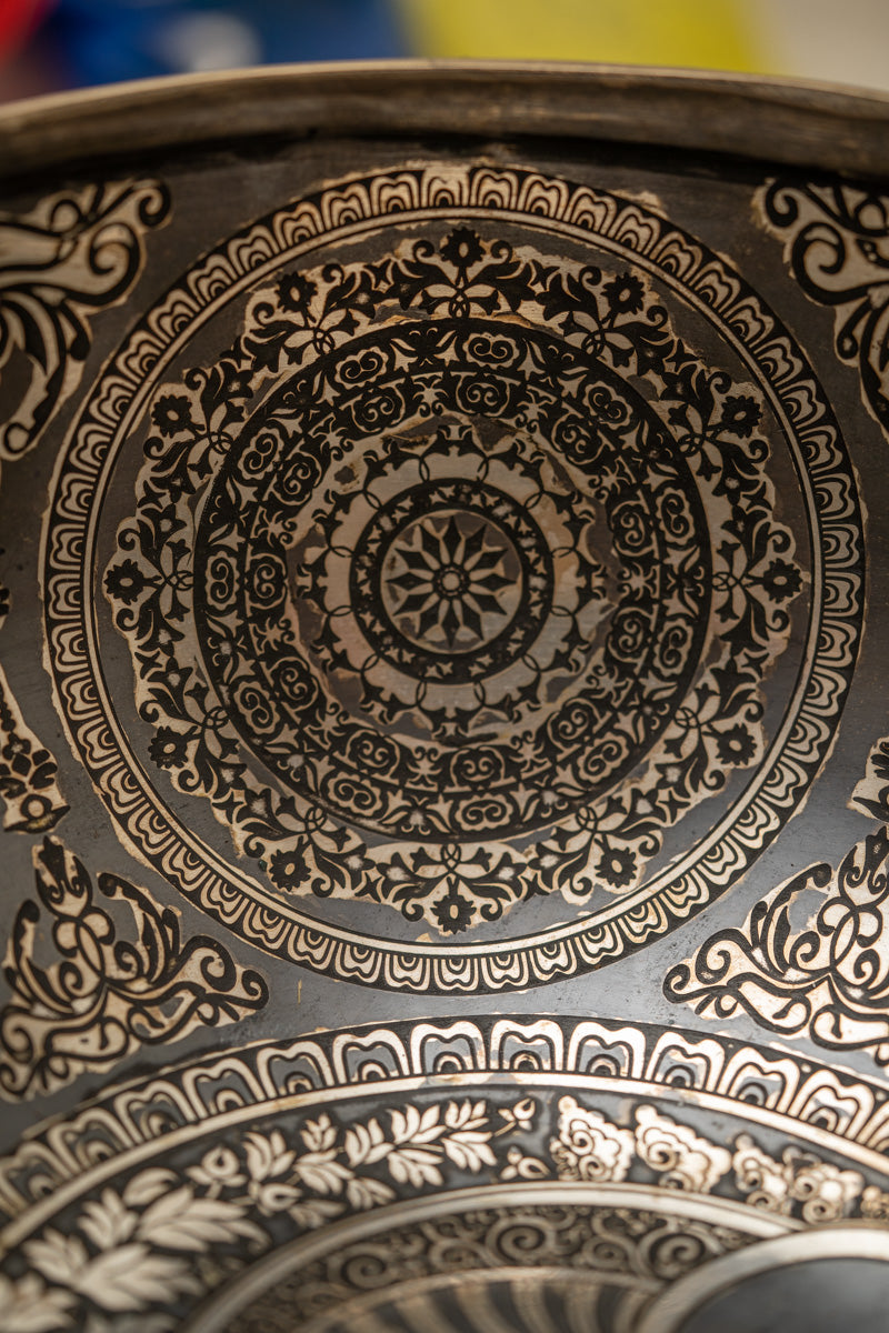 Shakyamuni Buddha Singing Bowl - Tibetan Sound Healing Bowl