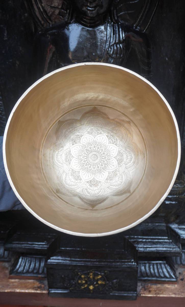 Flower Mandala Engraved Singing Bowl