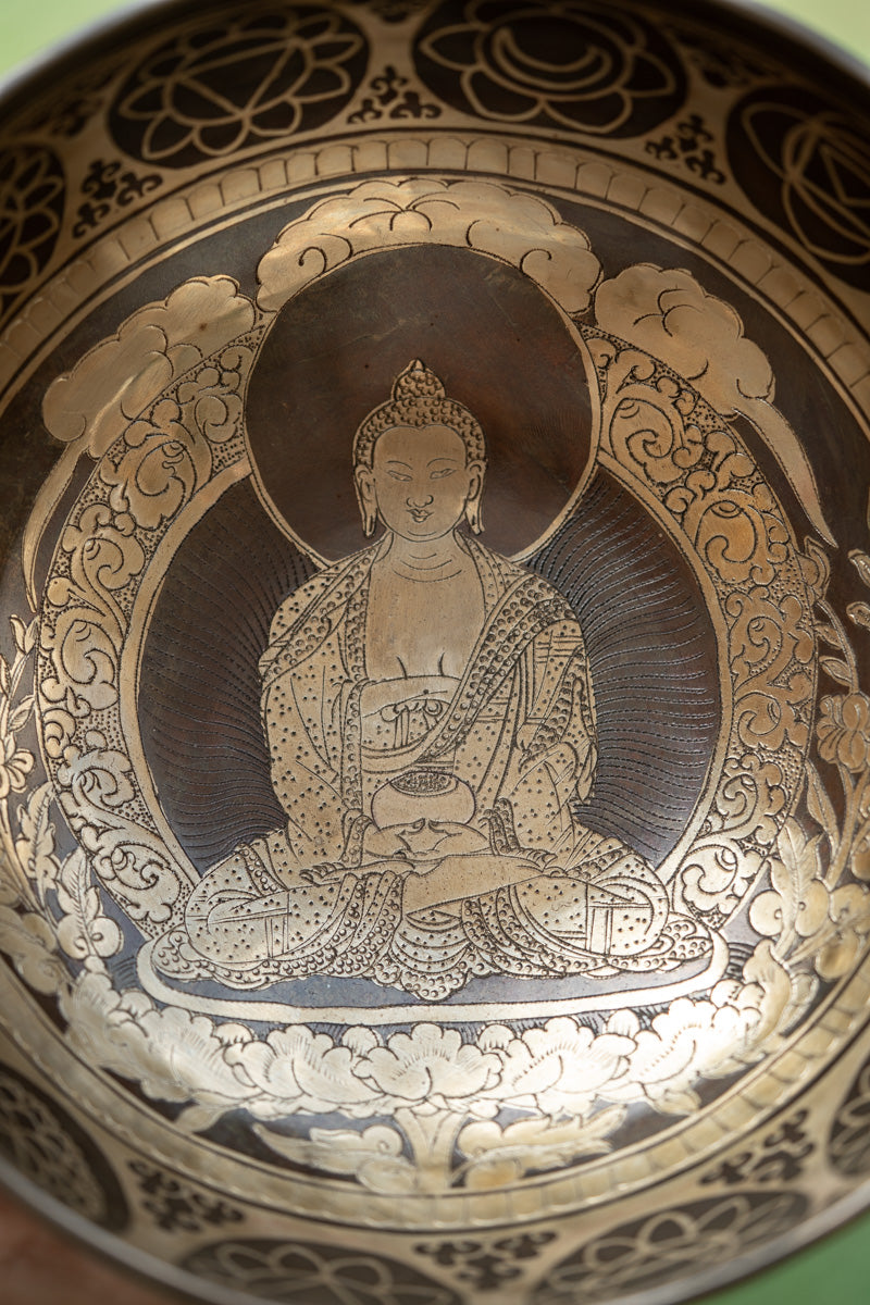 Amitabha Singing Bowl - Handmade singing bowl