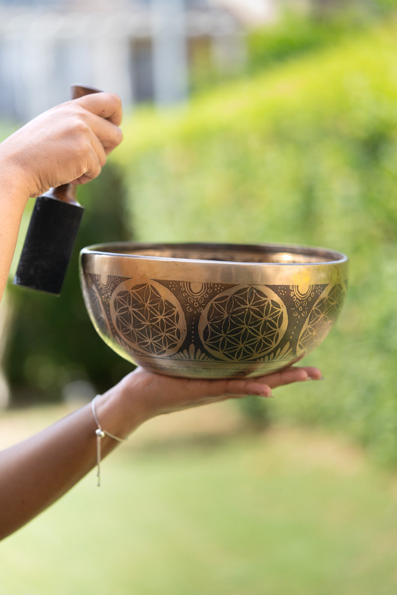 Amitabha Singing Bowl for meditation practice.