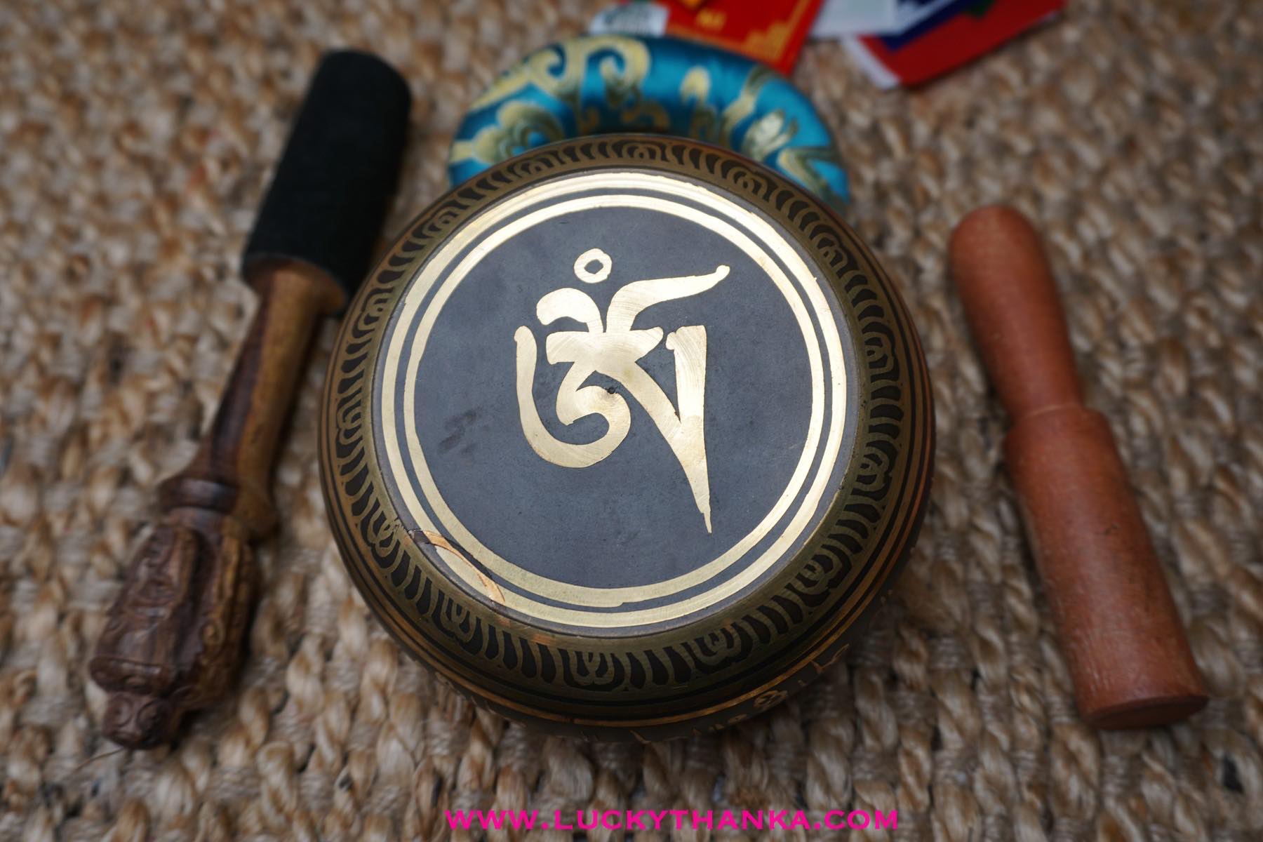 Singing Bowl with Buddha - Lucky Thanka