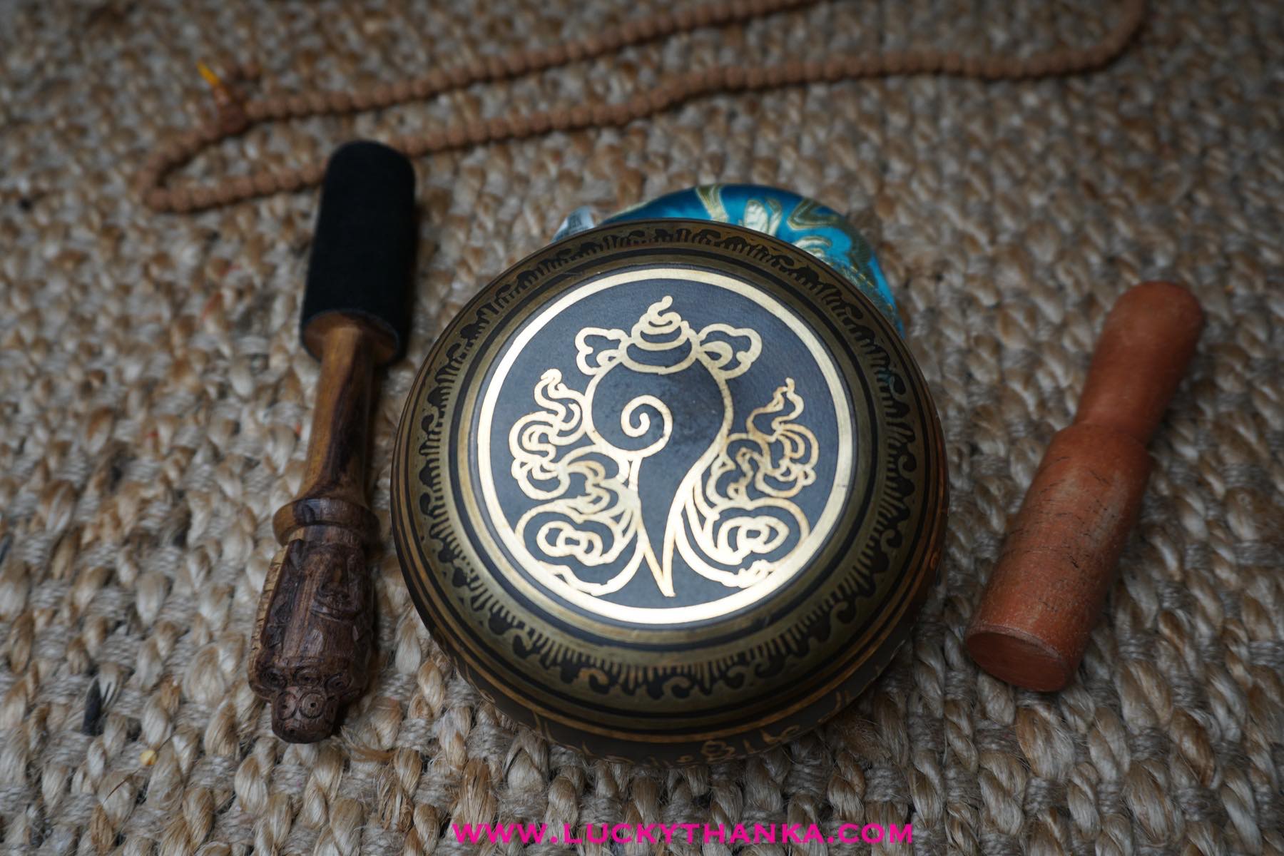 Peaceful Buddha Eye Hand Carved Singing Bowl - Lucky Thanka