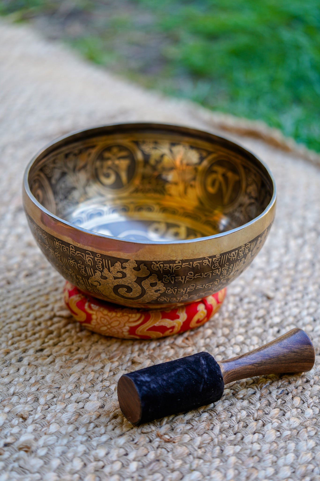 Healing Singing Bowl - Lucky Thanka