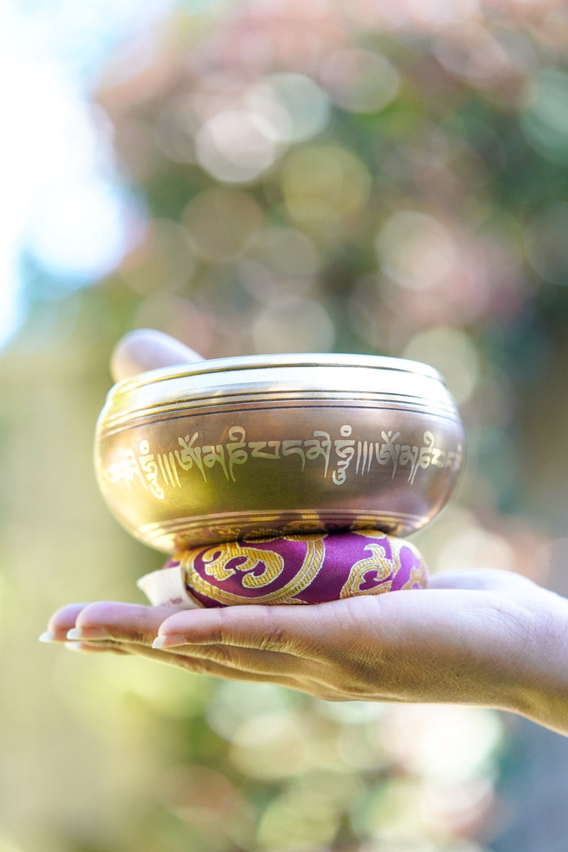 'OM', 'AUM' Symbol Singing Bowl - Lucky Thanka