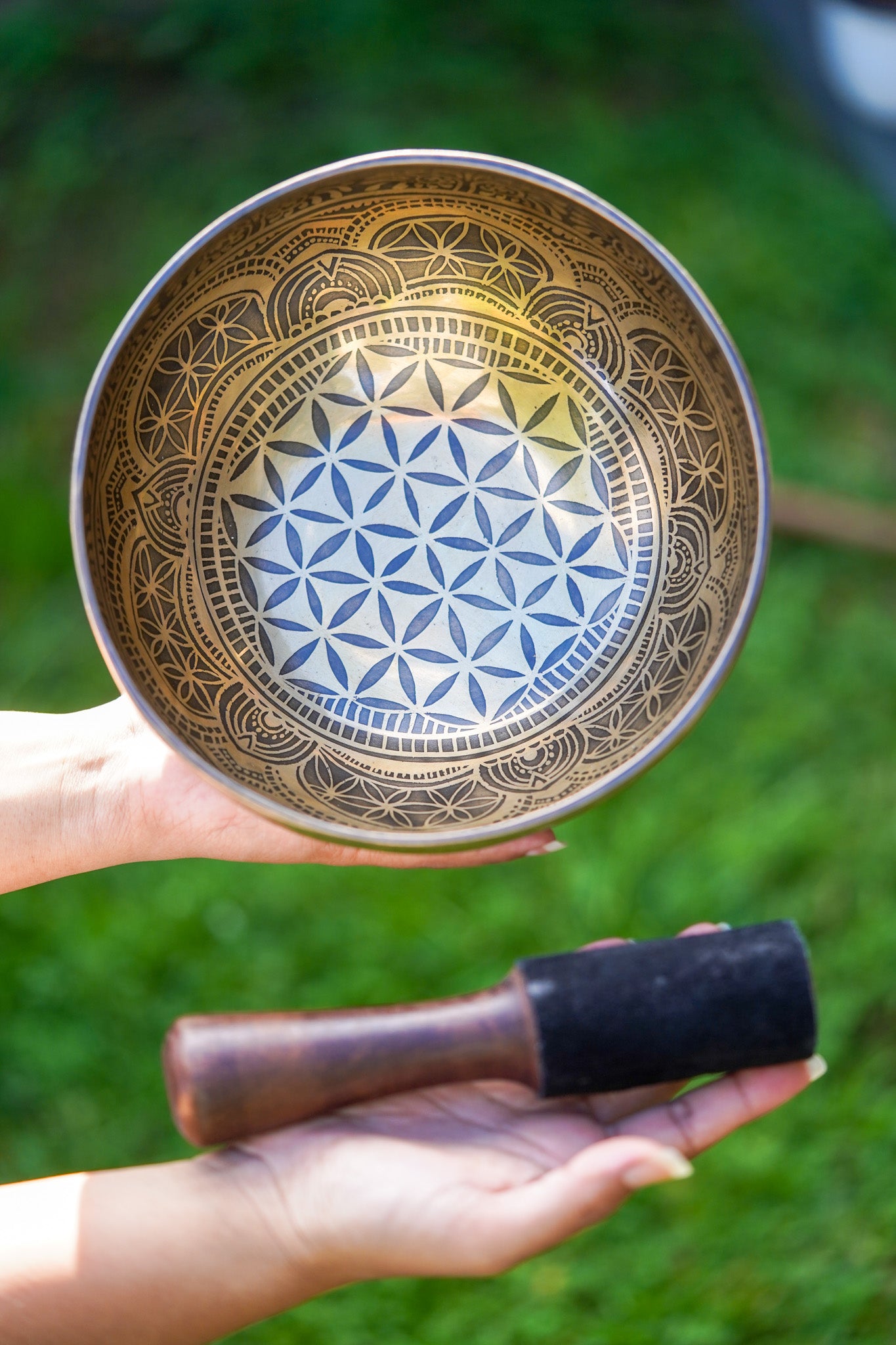 Beautiful Spiritual Singing Bowl - Lucky Thanka