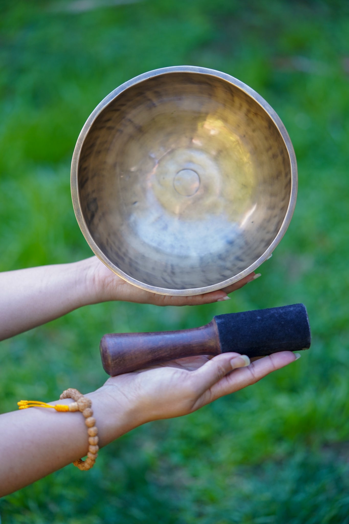 Full Moon Singing Bowl for Chakra Healing and Meditation - Lucky Thanka
