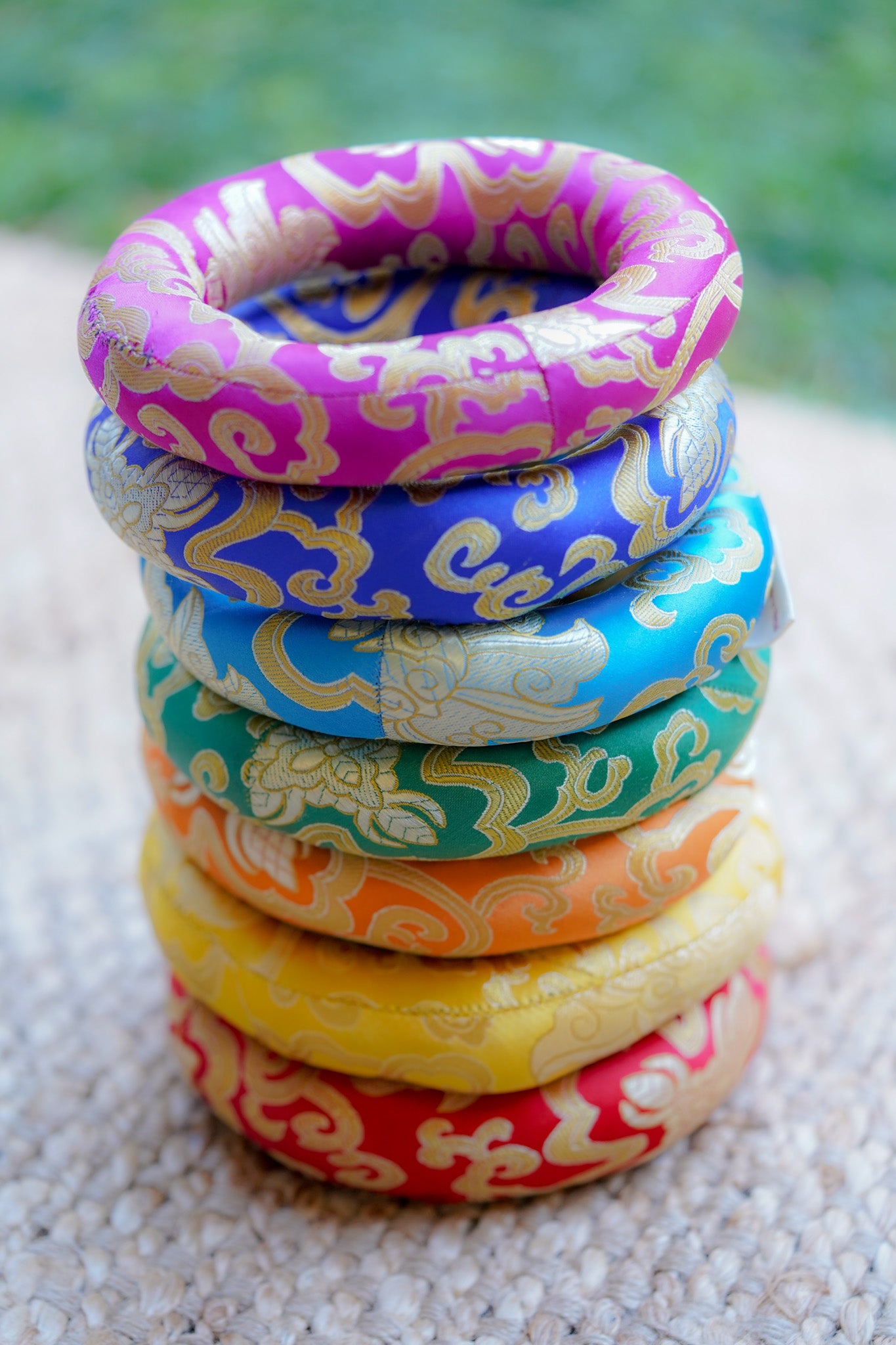 Full Moon Singing Bowl for Chakra Healing and Meditation - Lucky Thanka