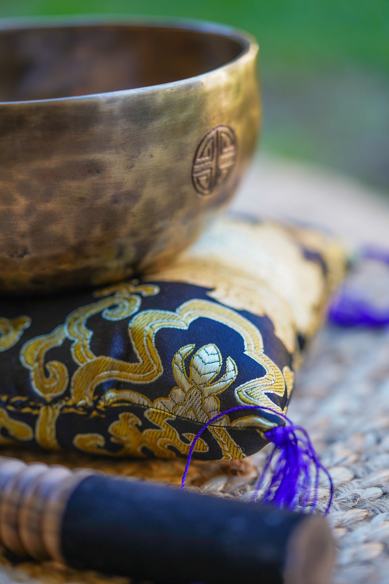 Small Full Moon Singing Bowl - Lucky Thanka