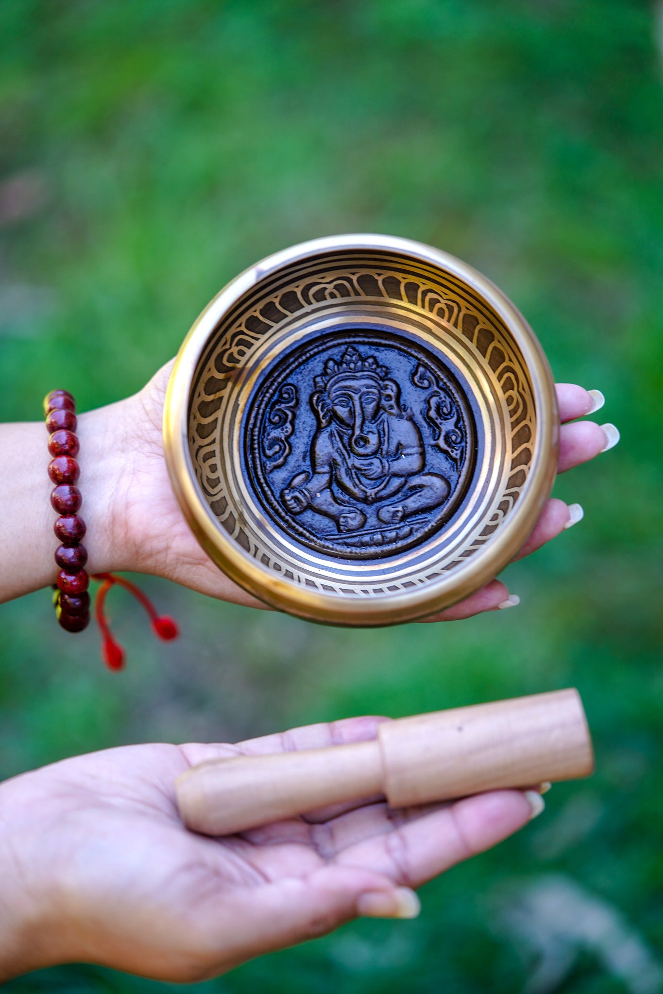 Singing Bowl engraved with Ganesh - Lucky Thanka