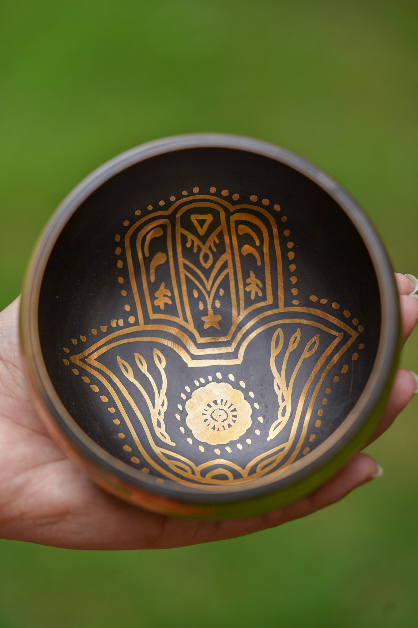 Hamsa Singing Bowl - Lucky Thanka