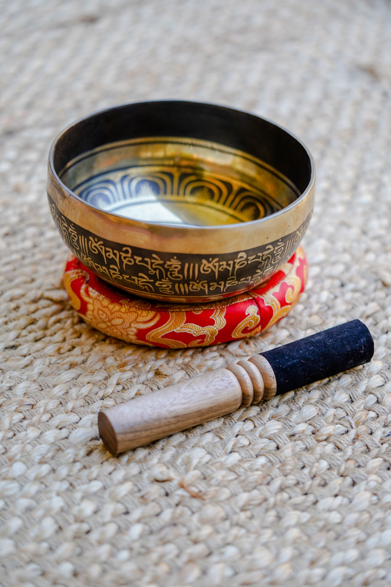 OM Singing Bowl - Lucky Thanka