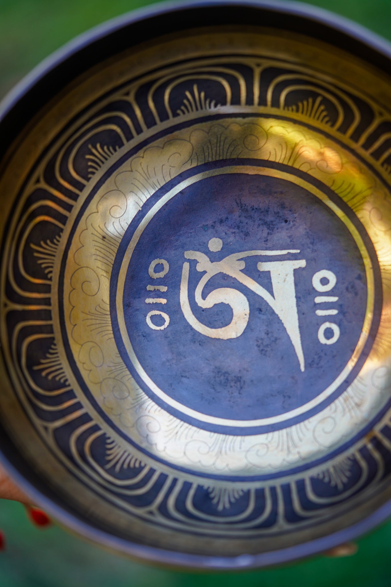 OM Singing Bowl - Lucky Thanka