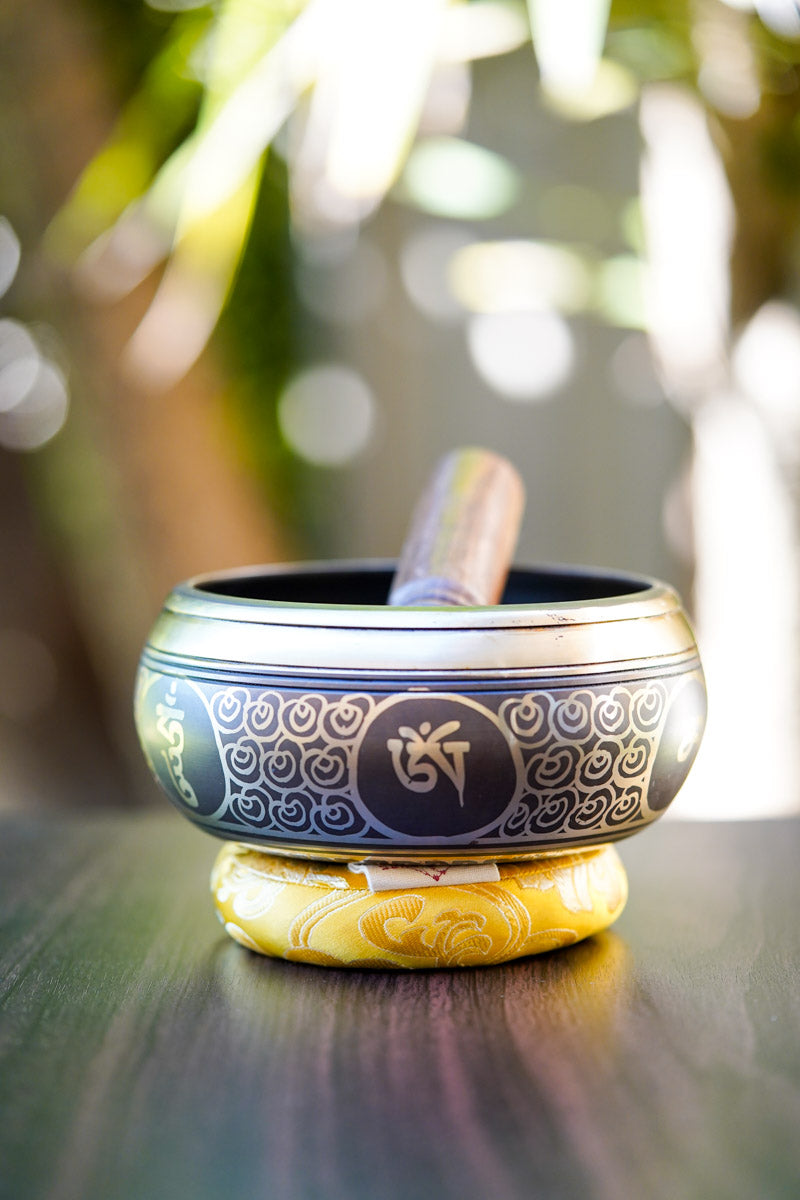 Singing Bowl with White Tara Engraved - Lucky Thanka
