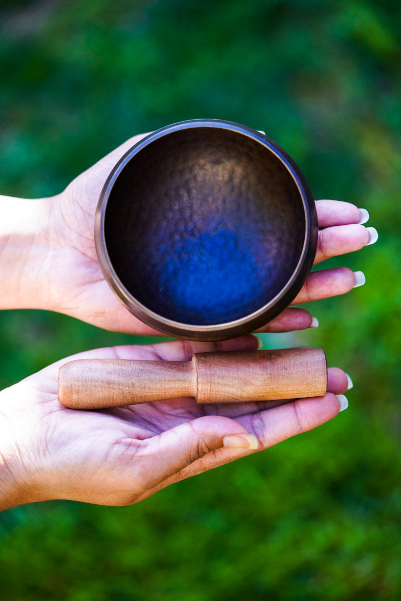 Tibetan Singing Bowl - Lucky Thanka