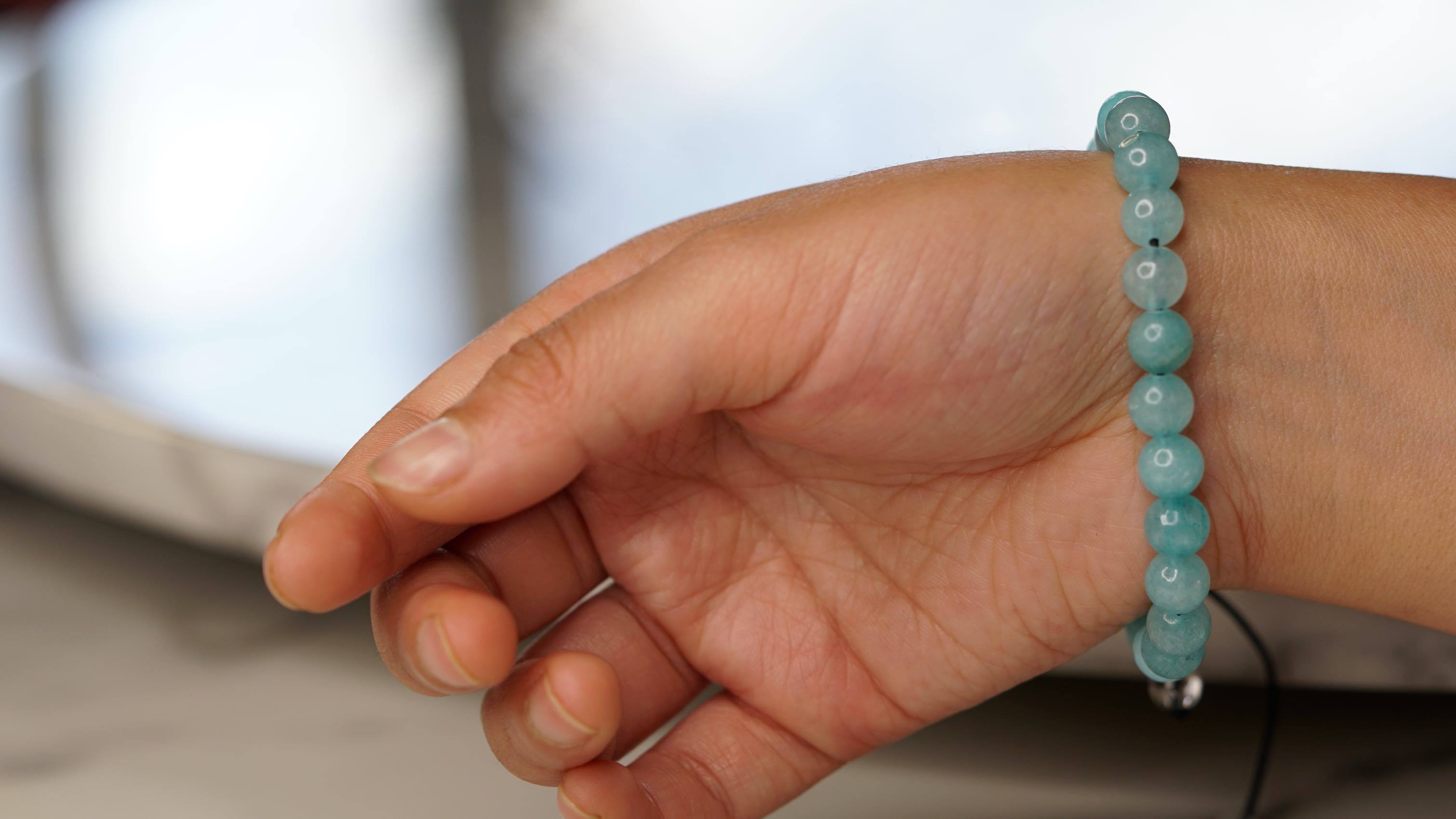 Blue Quartz Bracelet | Wrist Mala for Throat Chakra - Lucky Thanka