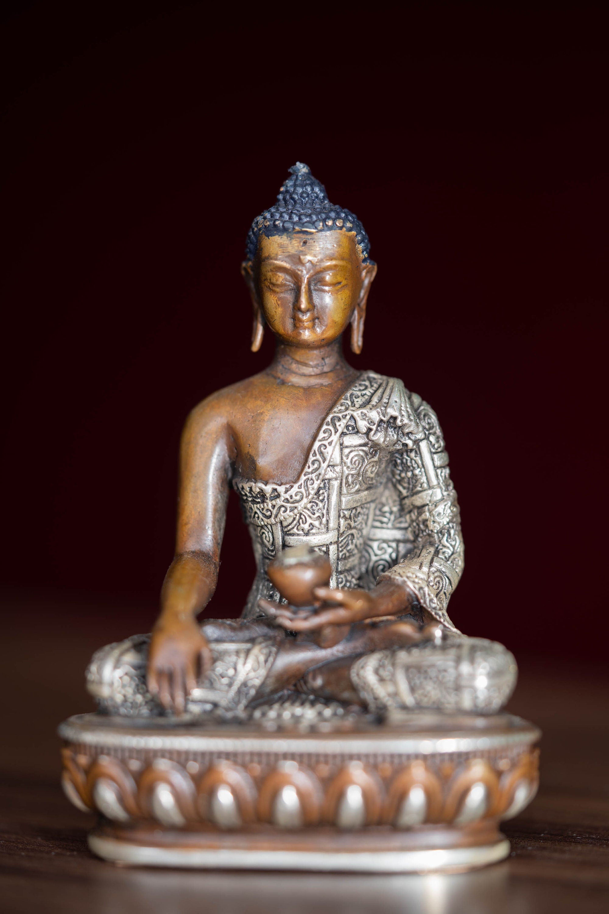 Shakyamuni Buddha Statue - Lucky Thanka