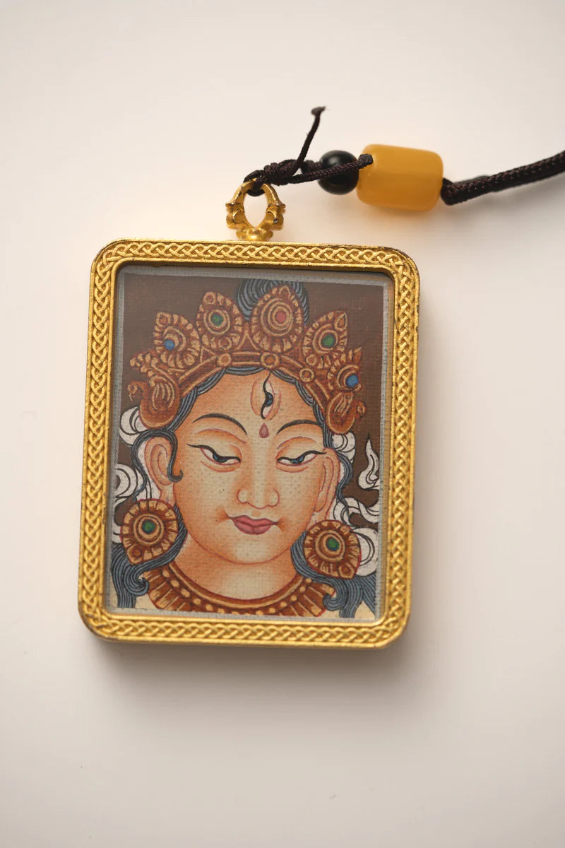 White Tara Ghau Thangka Locket | Newari Style Amulet – Lucky Thanka