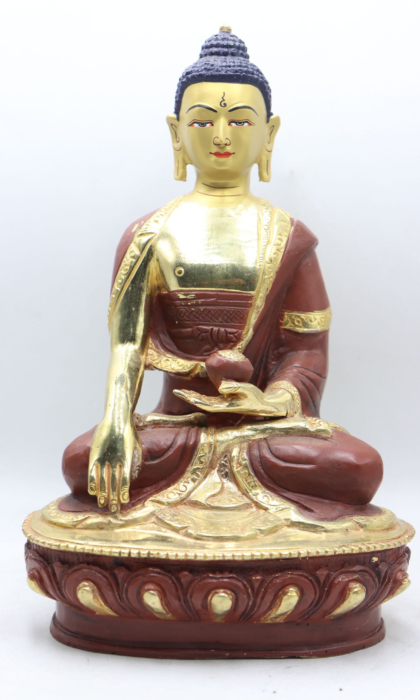 Shakyamuni Buddha statues  serves as objects of reverence and inspiration. 