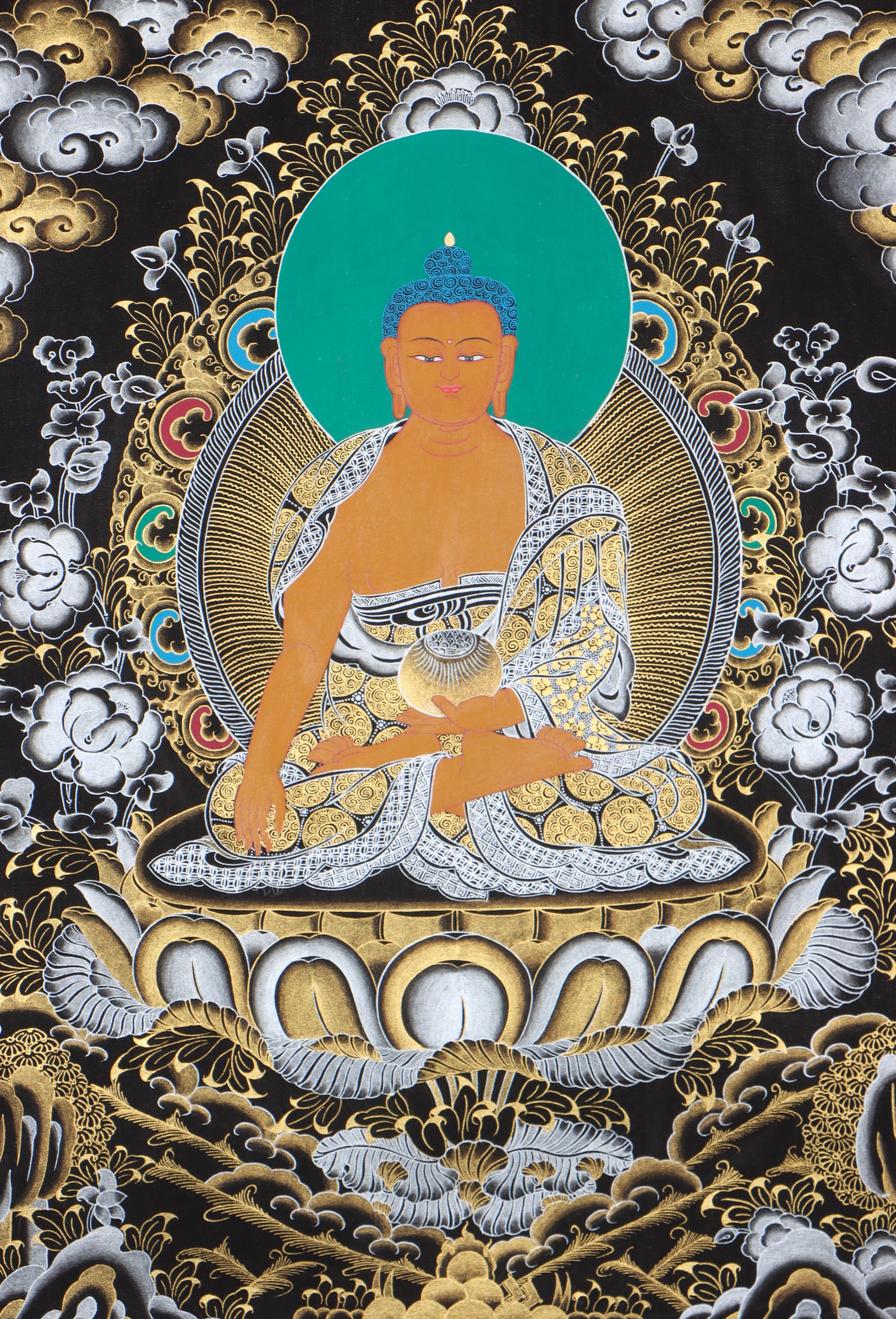 Shakyamuni Buddha Thangka for wall decor and meditation.