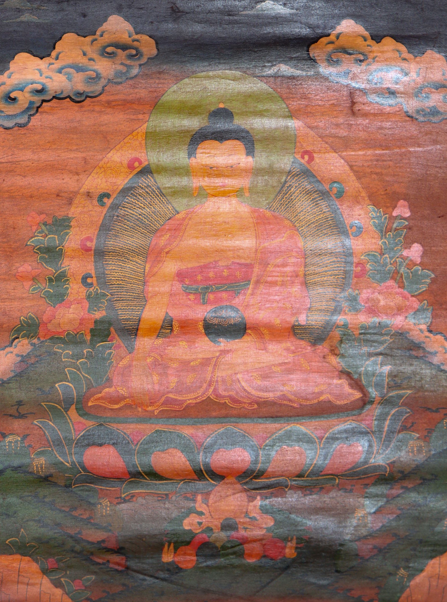 Antique Shakyamuni Buddha Thangka for medittaion.