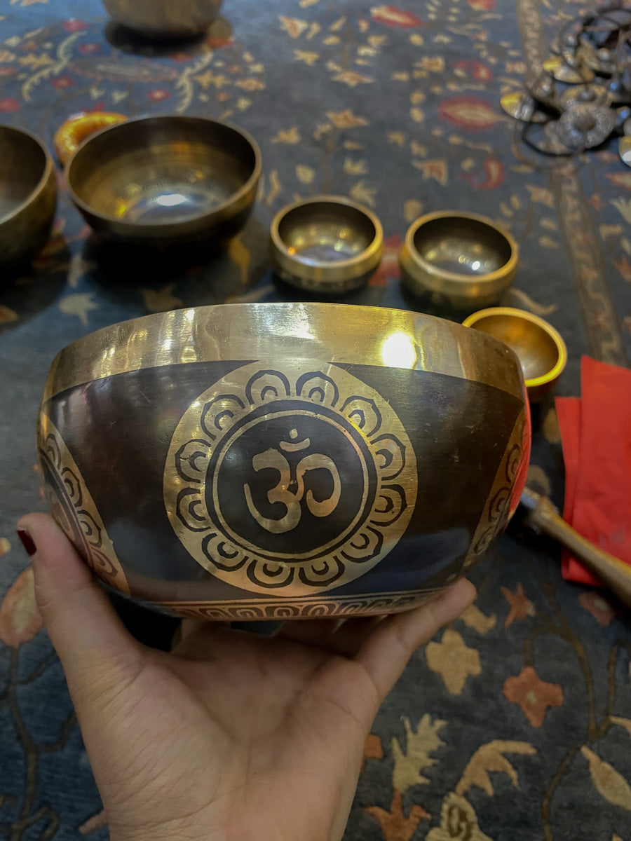 Om Singing Bowl - Tibetan Handmade Bowl