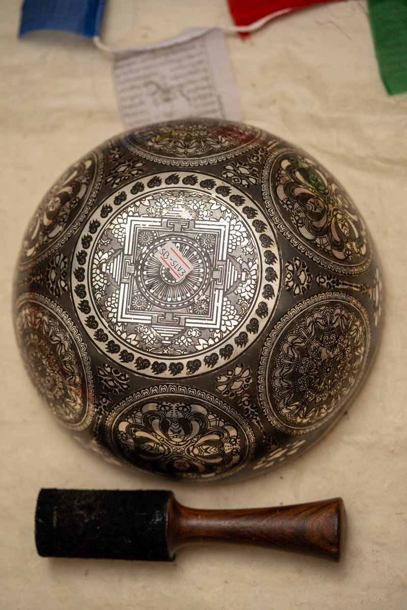 Shakyamuni Buddha Singing Bowl - Tibetan Sound Healing Bowl