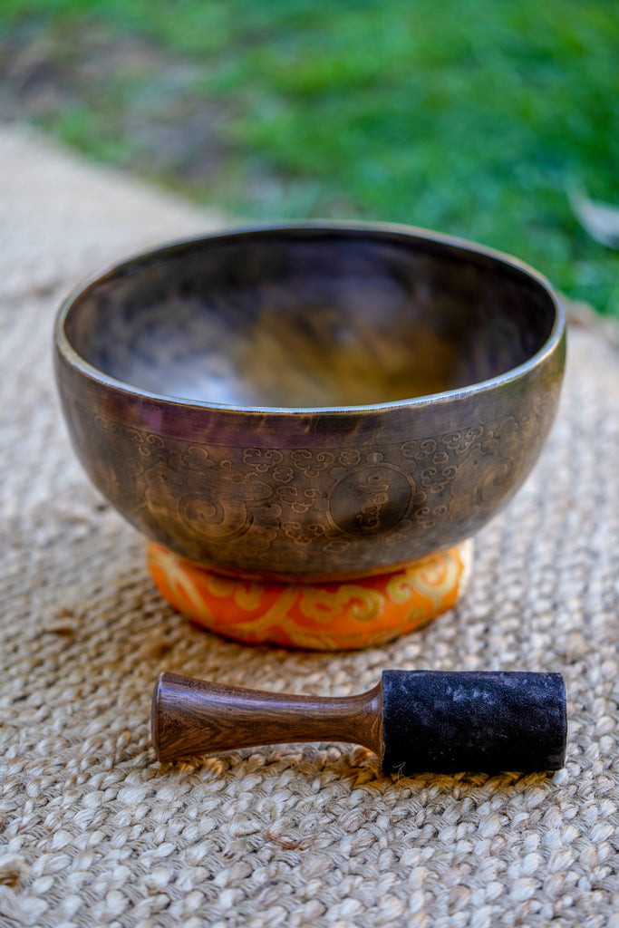 Old Cosmos Singing Bowl - Lucky Thanka