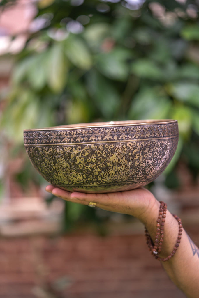 Ganesh Carved Singing Bowl For Chakra Healing - Lucky Thanka