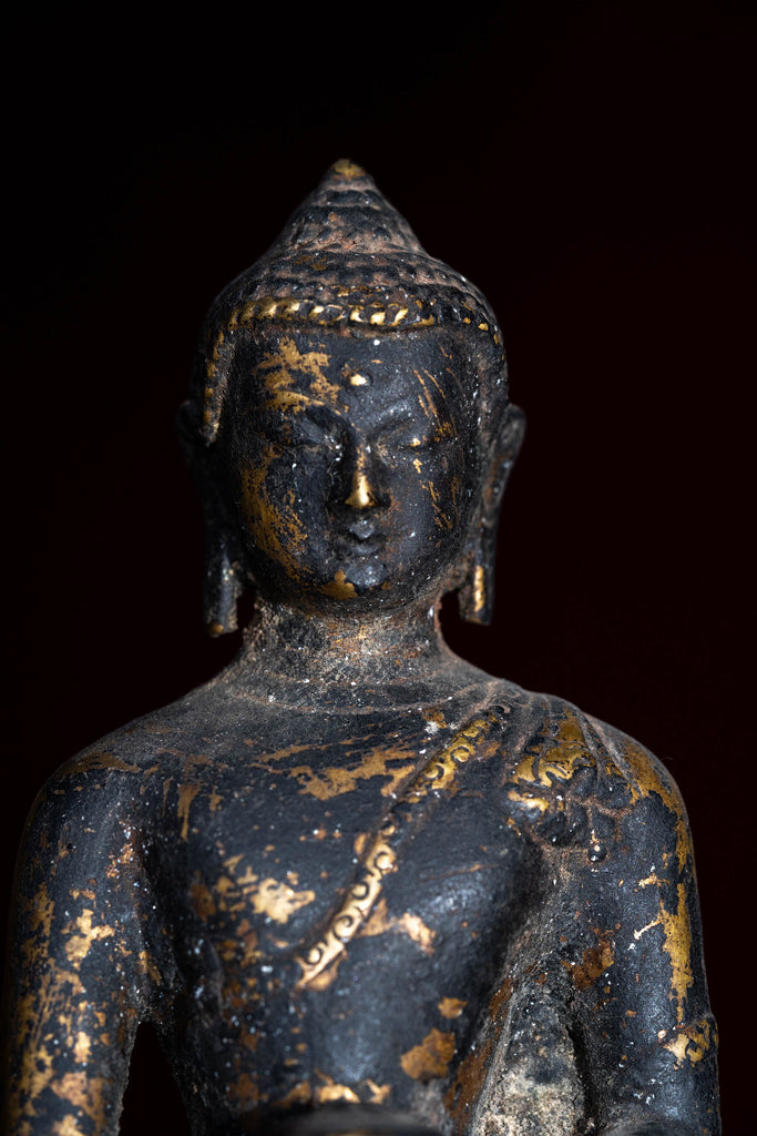 Old Statue of Shakyamuni Buddha statue - Lucky Thanka